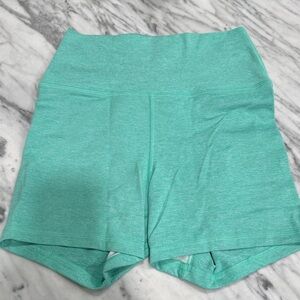 Fleo Women's High-Waist Bike Shorts in Mint Green